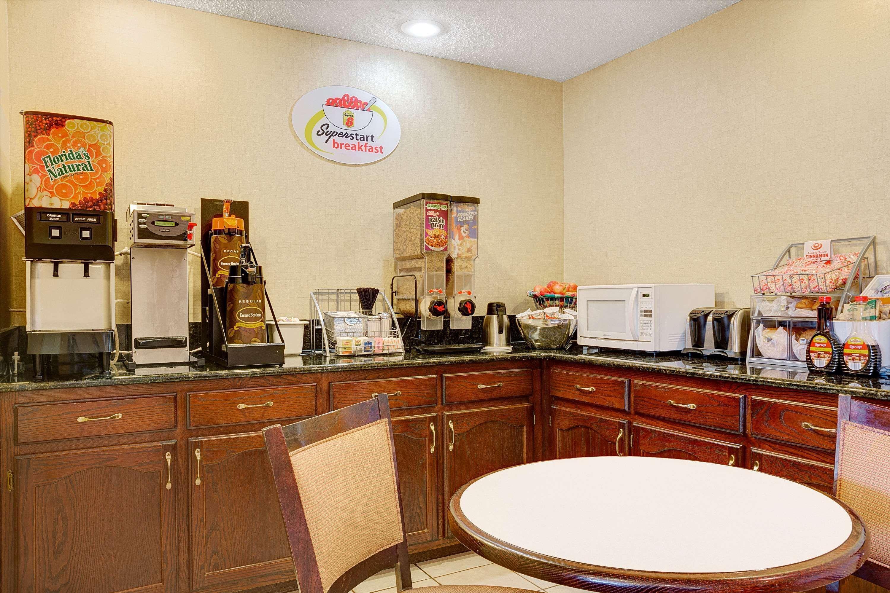 ซูเปอร์ 8 บาย วินด์แฮม เฮอร์นันโด Hotel เฮอร์นานโด ภายนอก รูปภาพ
